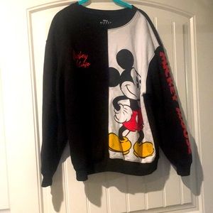 Black Disney Mickey 1X sweater